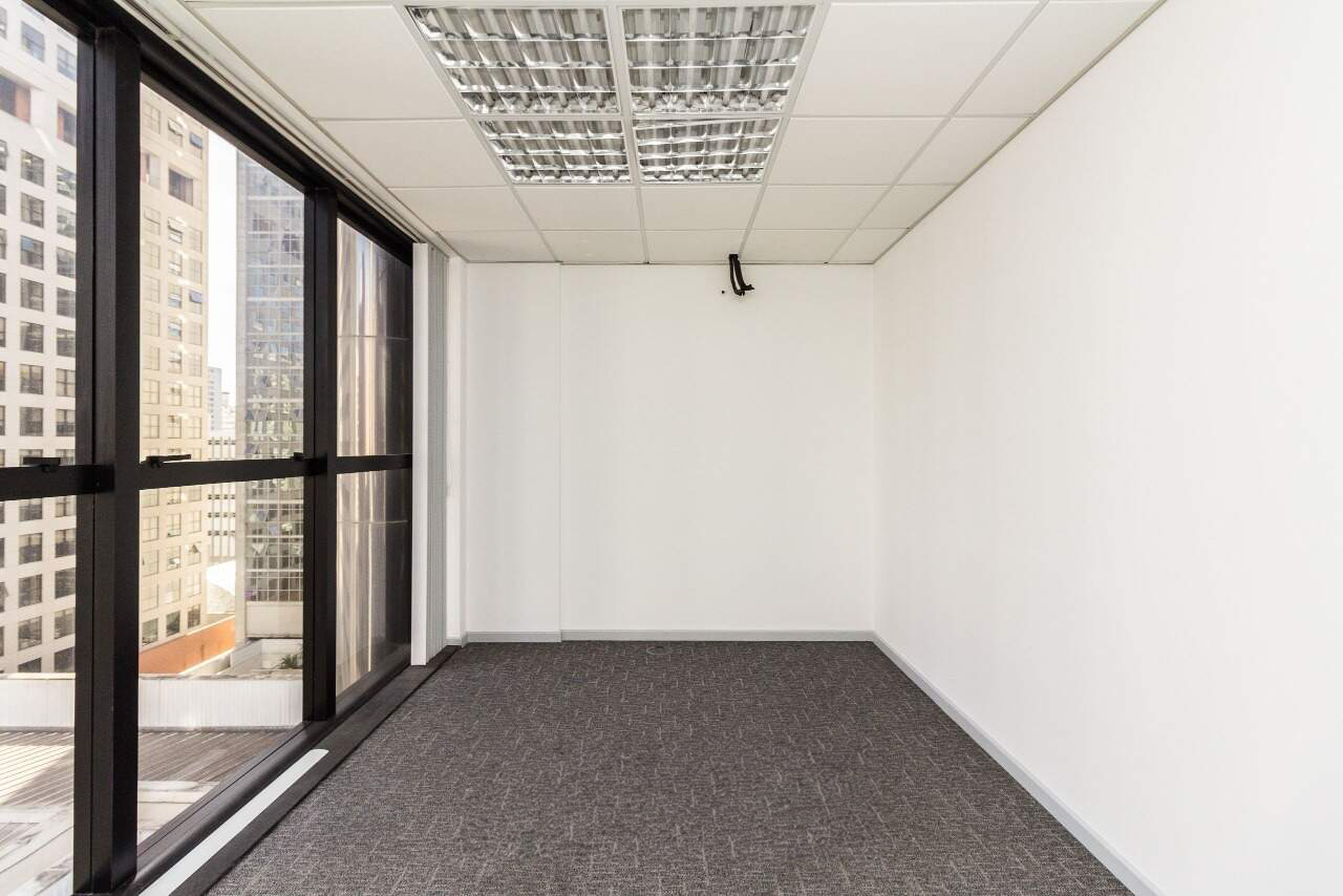 Sala Comercial 709 — Curitiba