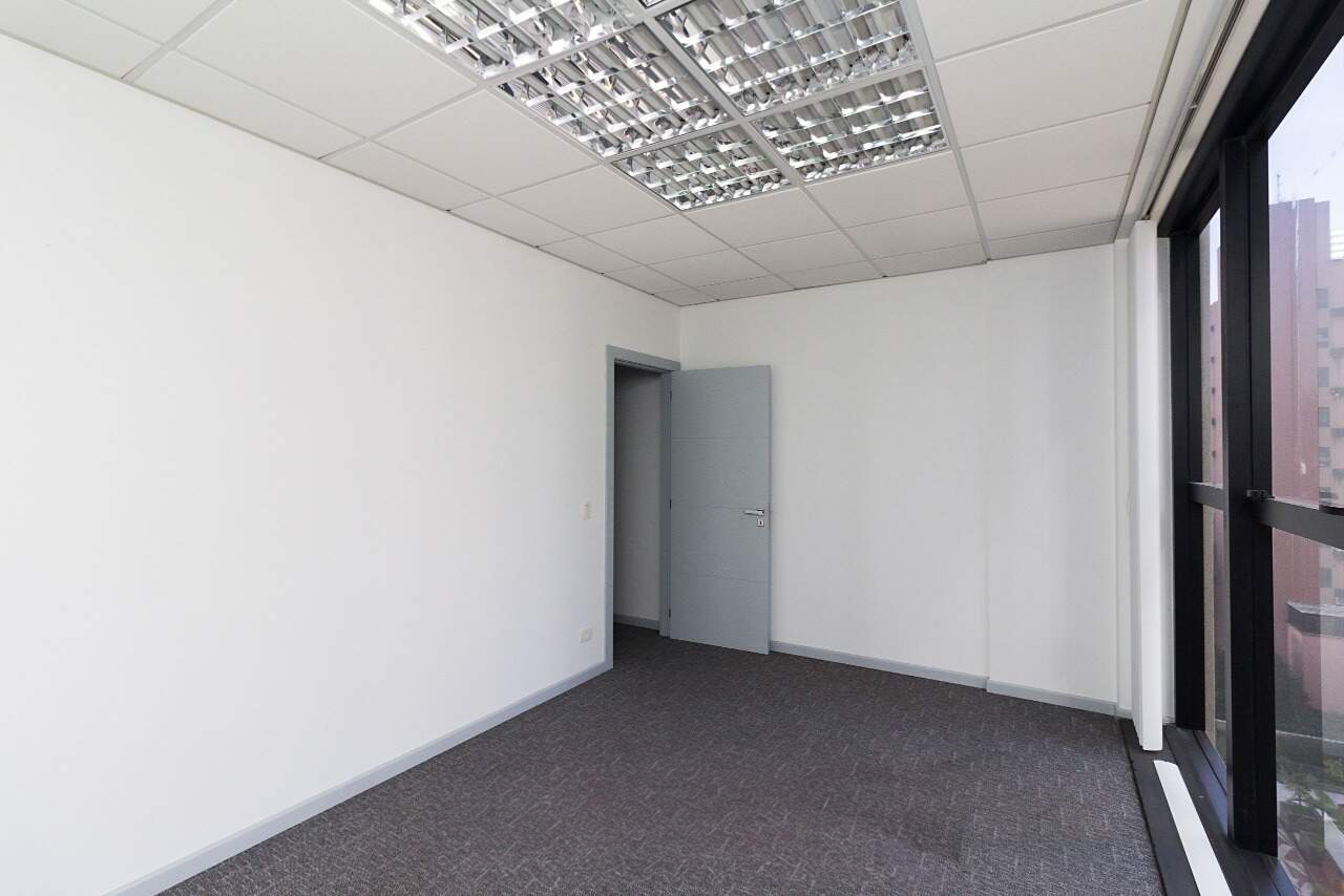 Sala Comercial 709 — Curitiba