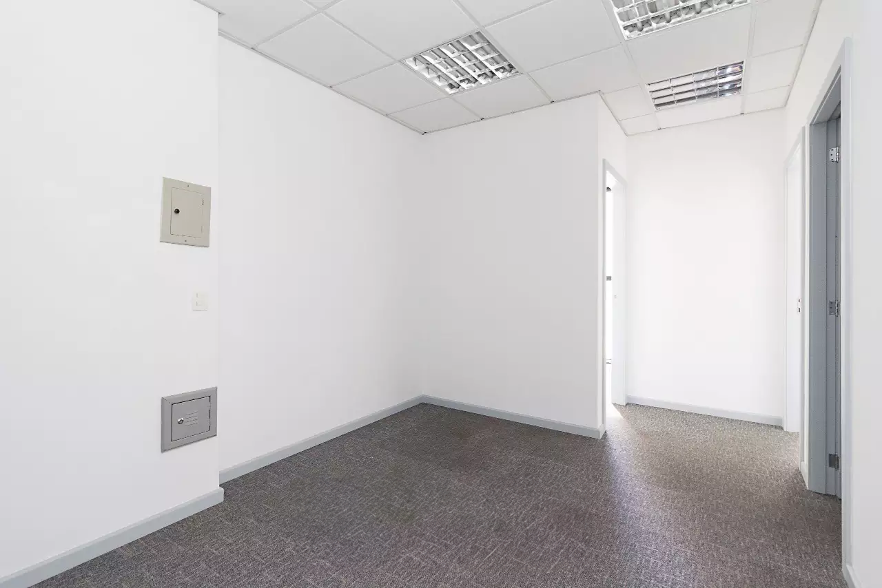 Sala Comercial 709 — Curitiba