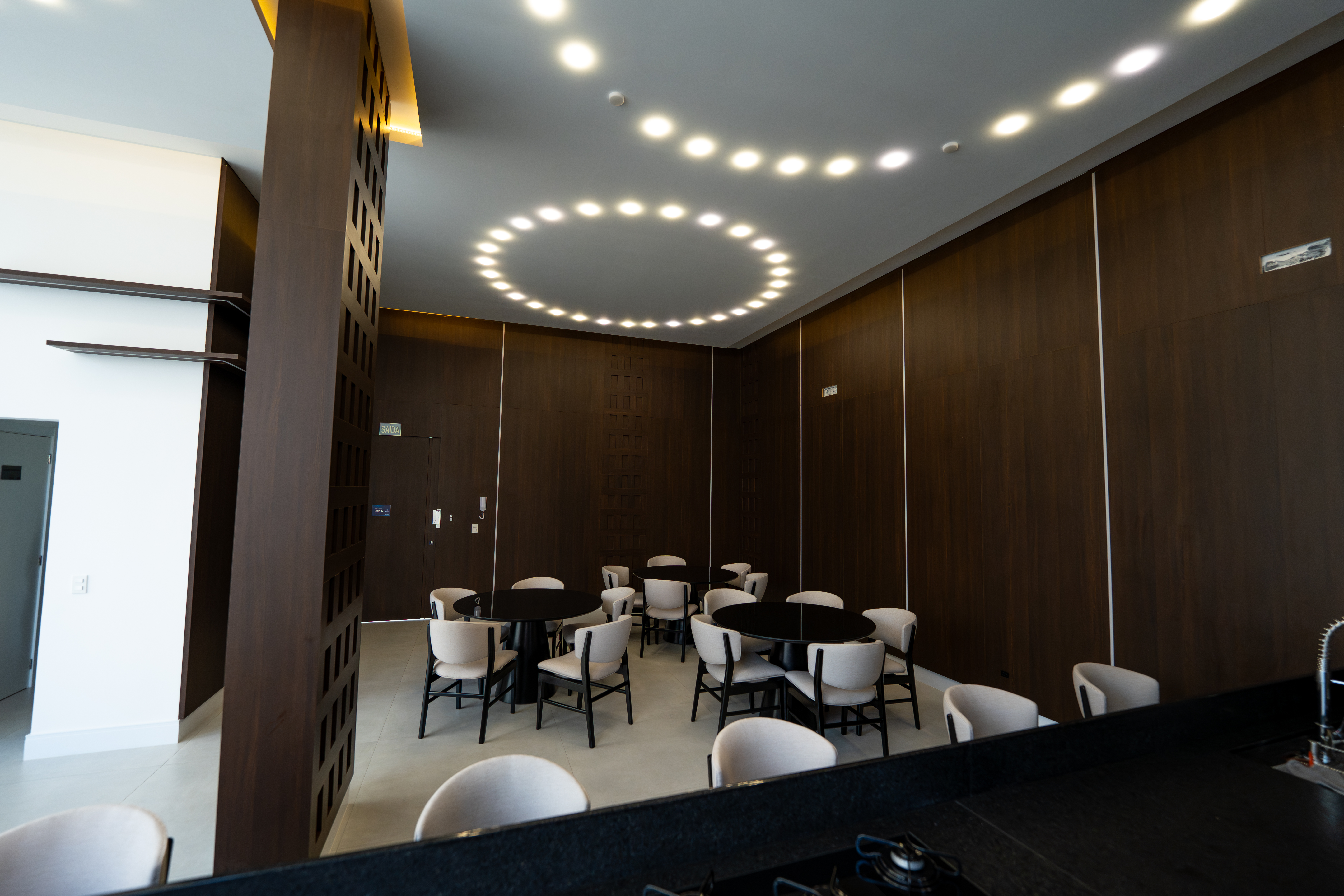 Apartamento 803-B — Duchamp Residence